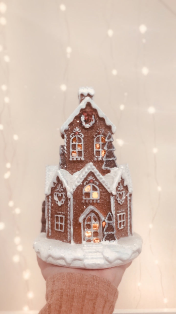 Round Gingerbread Village LED / Mansion