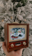 Load image into Gallery viewer, Retro Musical TV 14cm
