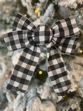 Load image into Gallery viewer, Gingham Gift Bow- Black Buffalow
