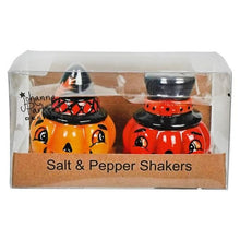 Load image into Gallery viewer, Jack-o-Lantern Salt &amp; Pepper Shakers
